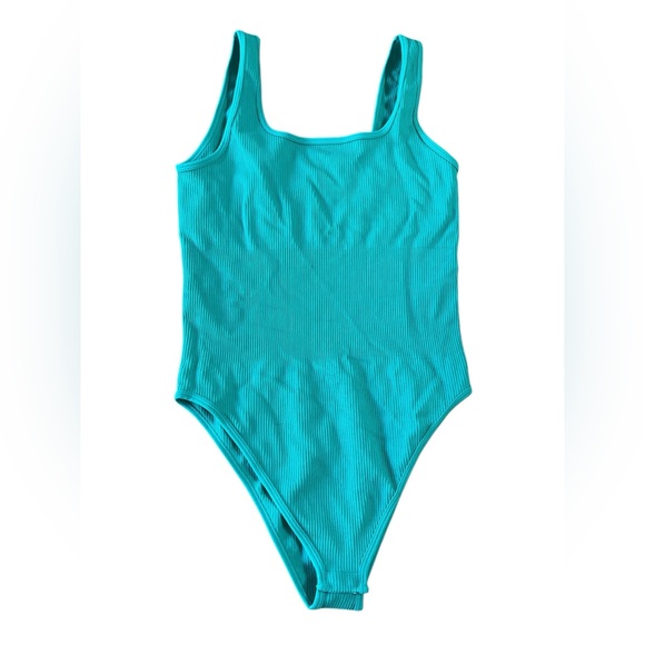 OQQ Ribbed Compression Sleeveless Bodysuit Snap Crotch Size Large Square Neck - Picture 1 of 7
